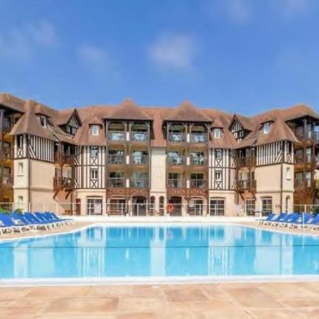 Le Cosy Residence Du Golf โดวีลล์ ภายนอก รูปภาพ
