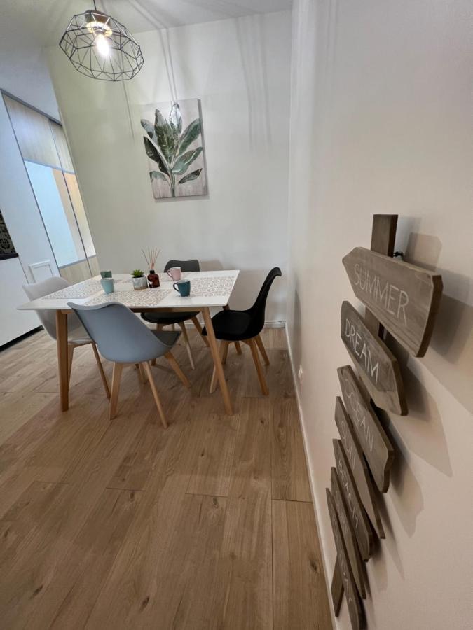 Le Cosy Residence Du Golf โดวีลล์ ภายนอก รูปภาพ