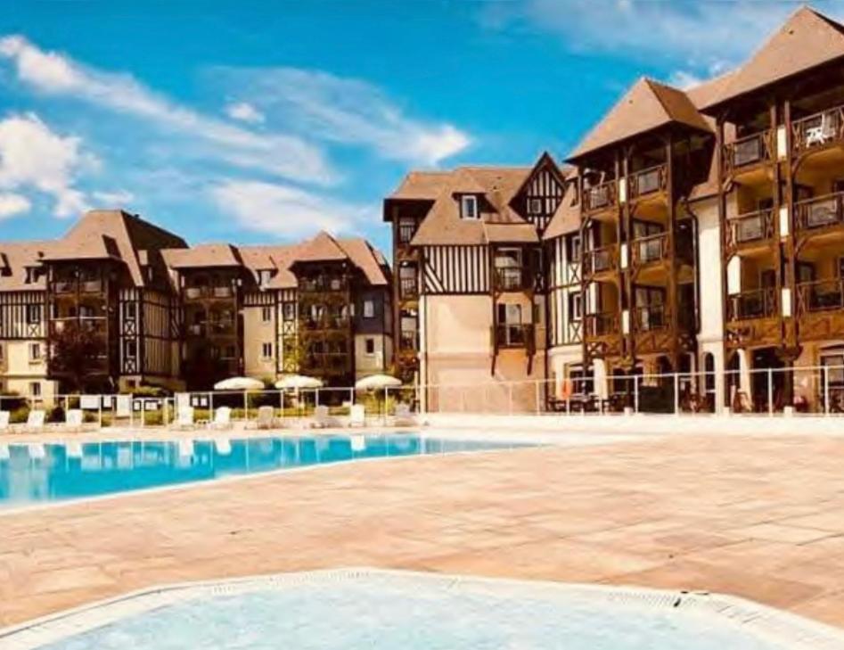 Le Cosy Residence Du Golf โดวีลล์ ภายนอก รูปภาพ