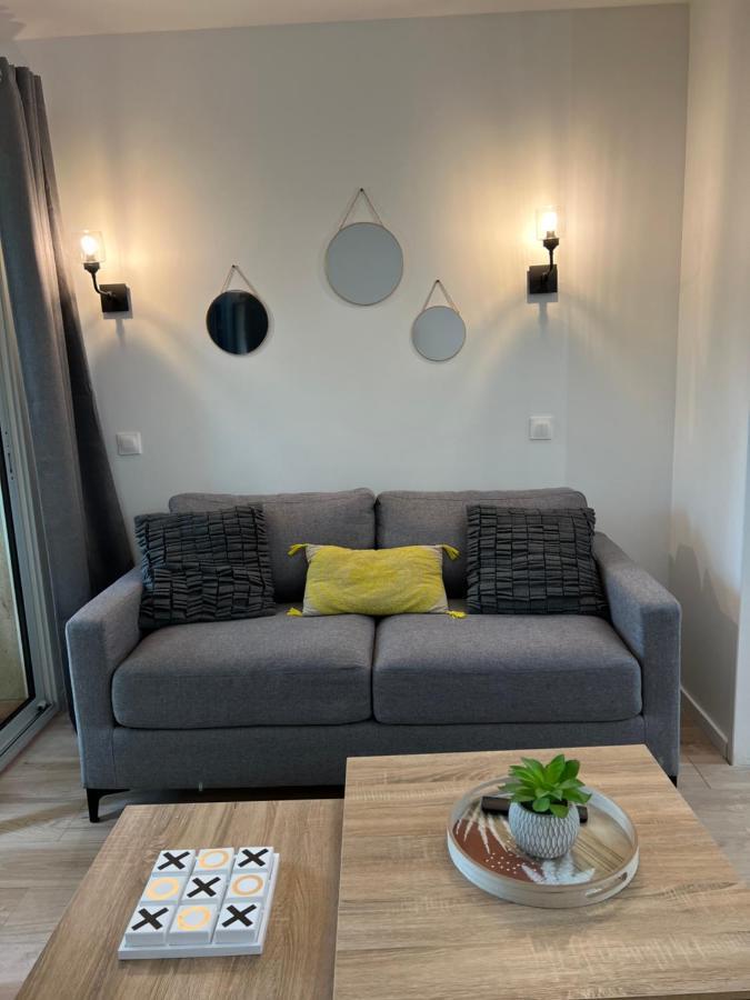 Le Cosy Residence Du Golf โดวีลล์ ภายนอก รูปภาพ