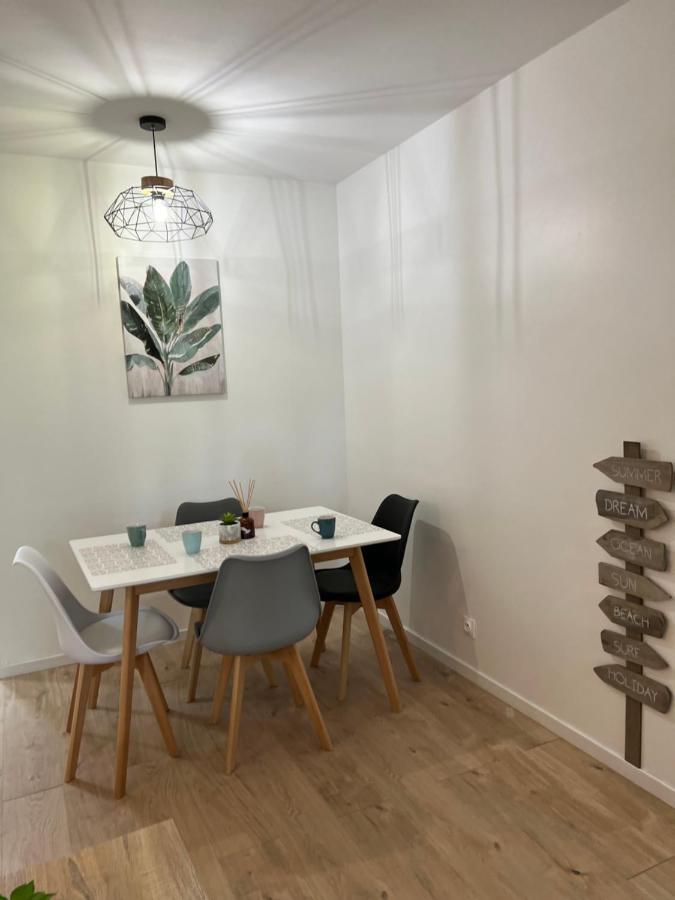 Le Cosy Residence Du Golf โดวีลล์ ภายนอก รูปภาพ